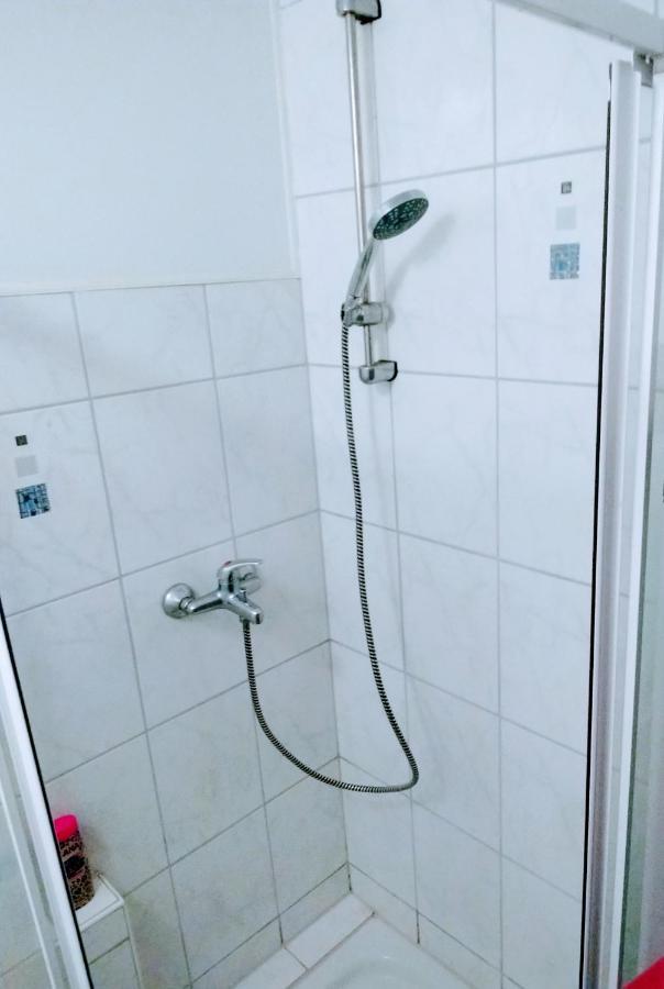 Julia'S Monteur Oase - Premium Apartment Exklusiv Fuer Solo-Reisende Ennepetal Exteriér fotografie