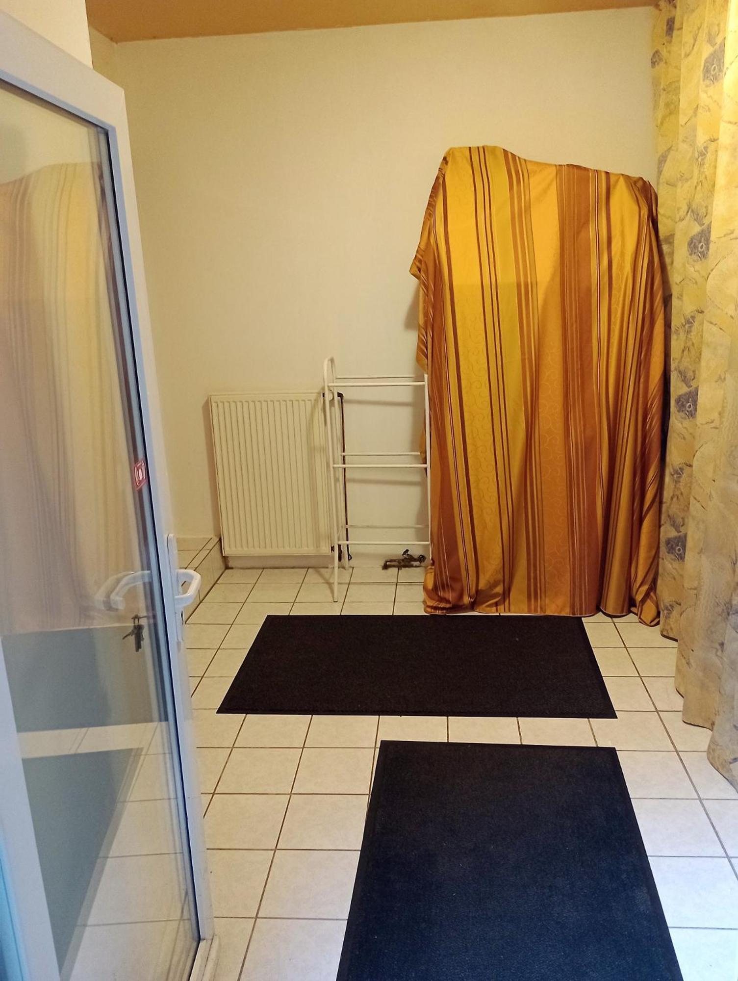 Julia'S Monteur Oase - Premium Apartment Exklusiv Fuer Solo-Reisende Ennepetal Exteriér fotografie